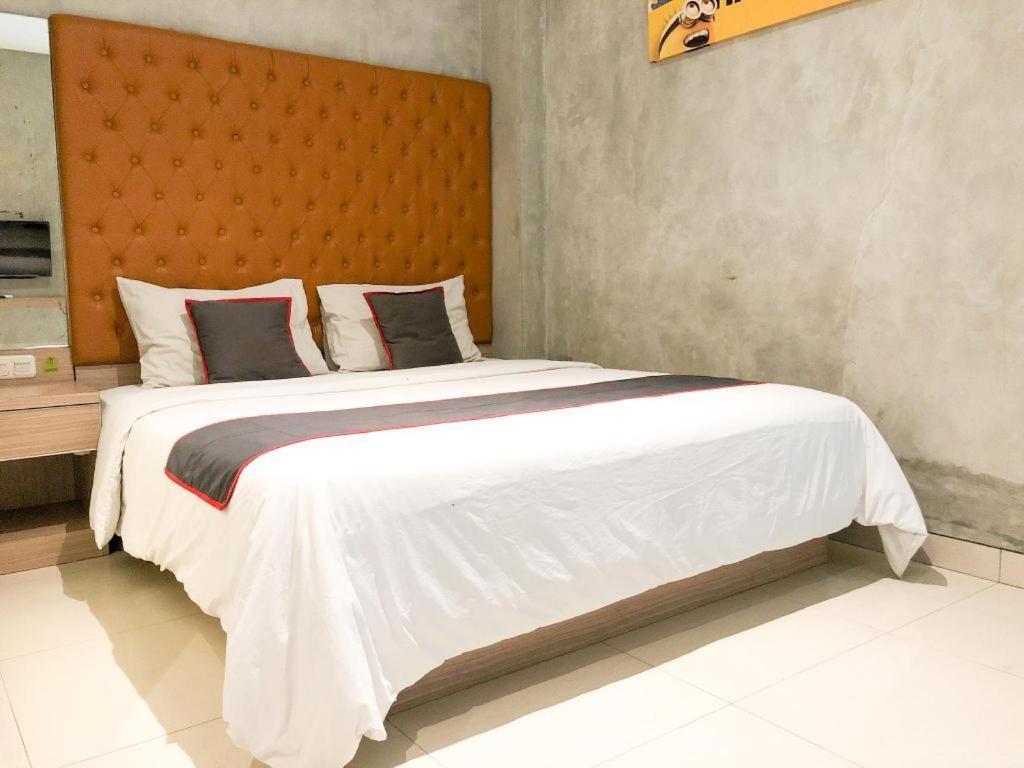 Hotel Collection O 31 The Batik Bed And Coffee Bandung Esterno foto