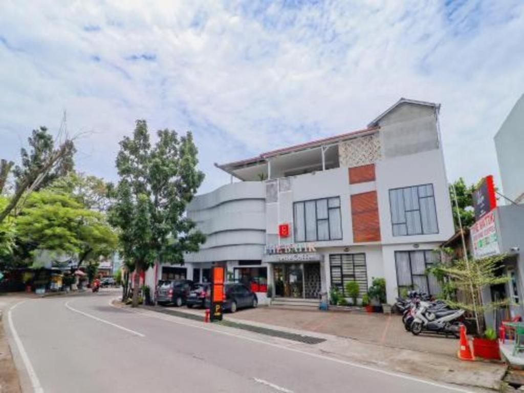 Hotel Collection O 31 The Batik Bed And Coffee Bandung Esterno foto
